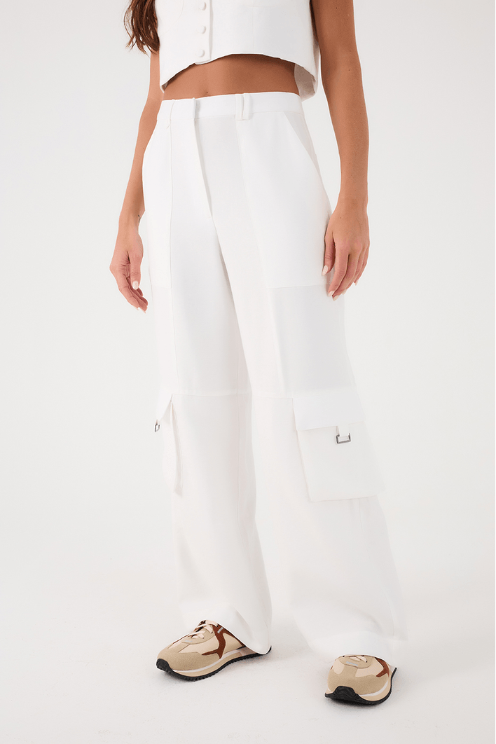 Calça Bolsos Laterais