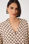 Camisa Decote Tesoura Estampa Asa Delta