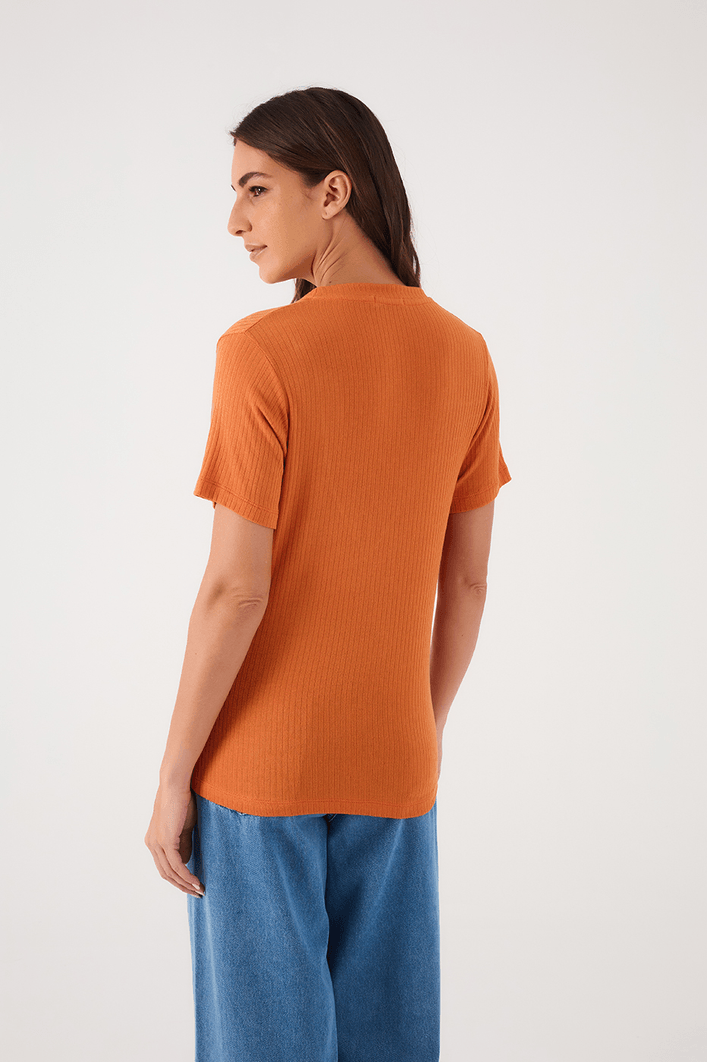 T-shirt Básica Decote V