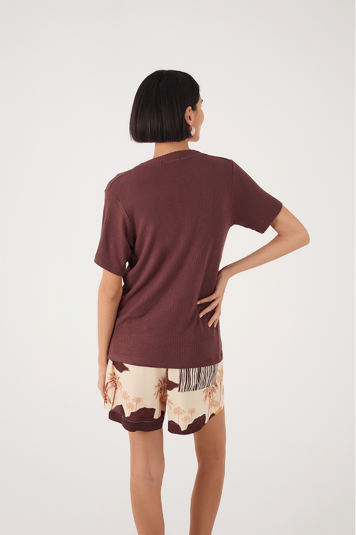 T-shirt Básica Decote V