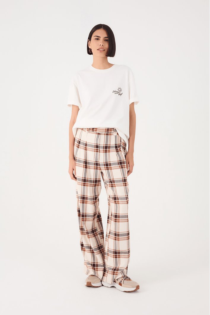 Calça Xadrez Fivela Cós