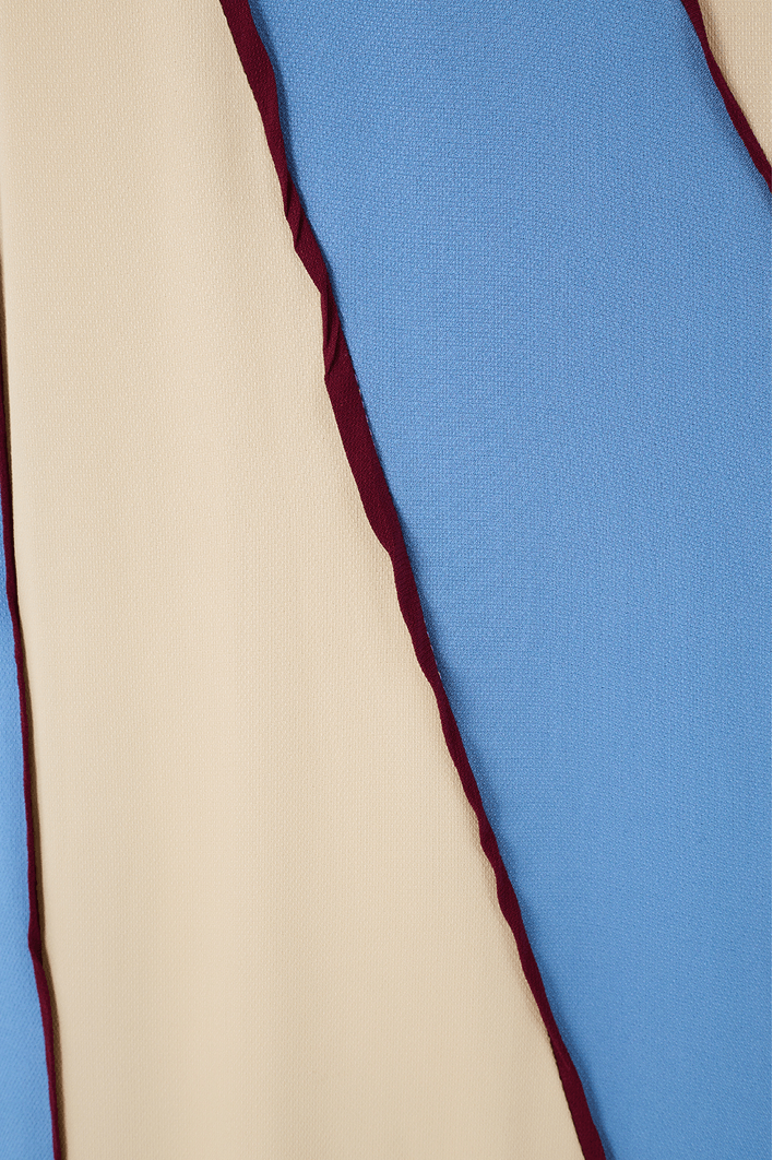 Vestido Crepe Recortes Color