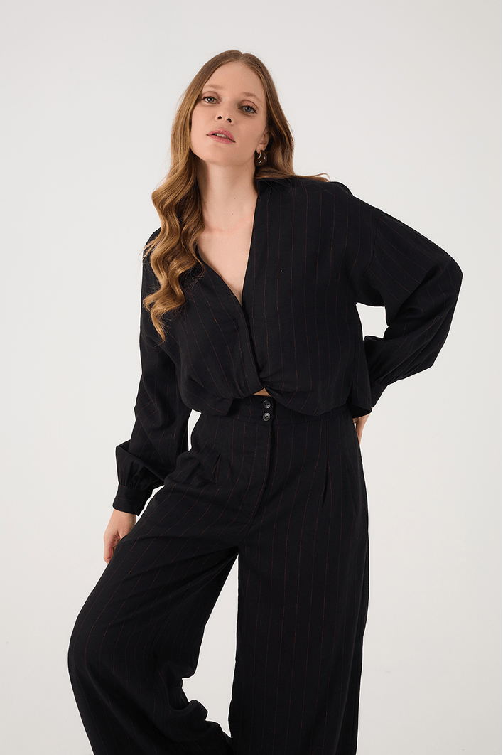 Camisa Cropped Listras Ombro Deslocado