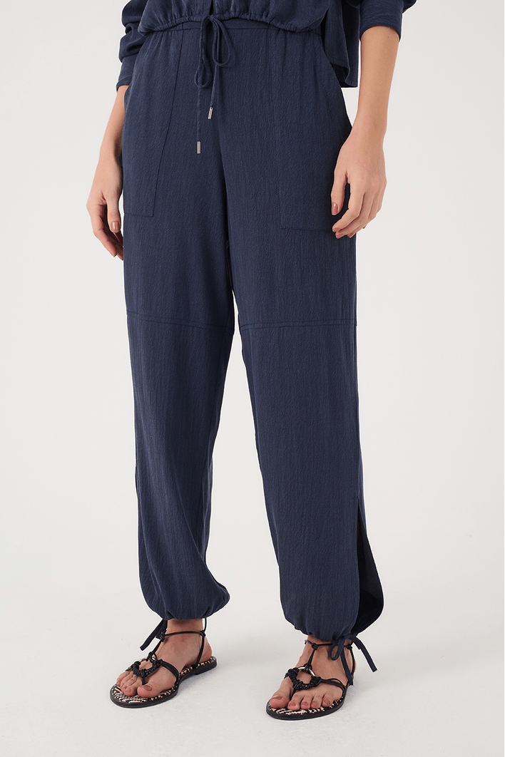 Calça Cós Elástico Recortes