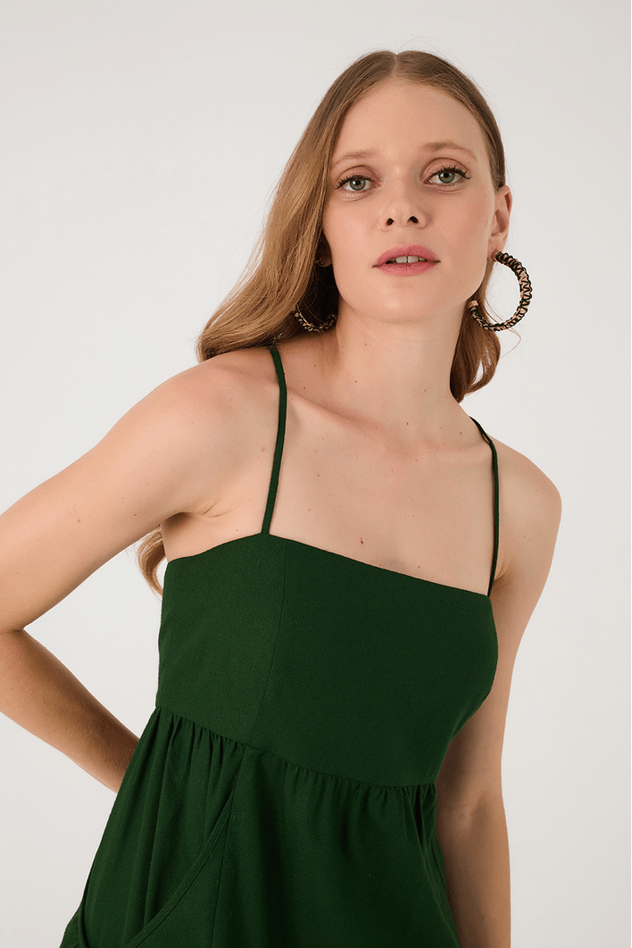 Vestido Curto Linho Bolsos Laterais