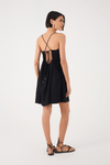 Vestido Curto Linho Bolsos Laterais