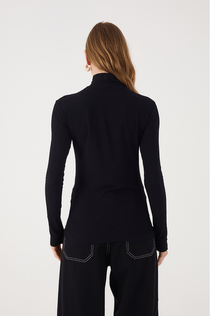Blusa Gola Rolê