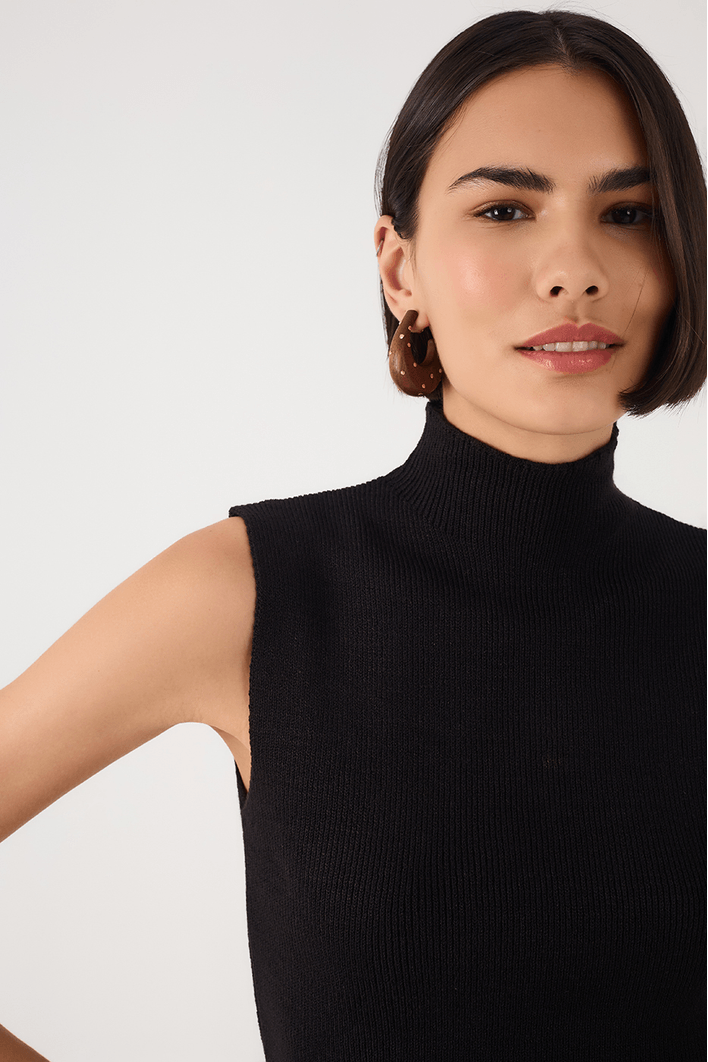 Blusa Tricot Gola Alta