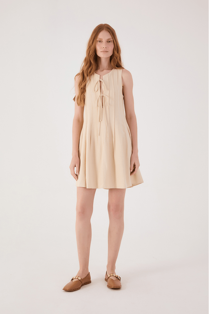 Vestido Curto Nervura Linho