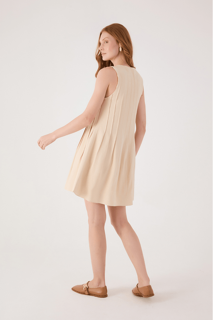 Vestido Curto Nervura Linho