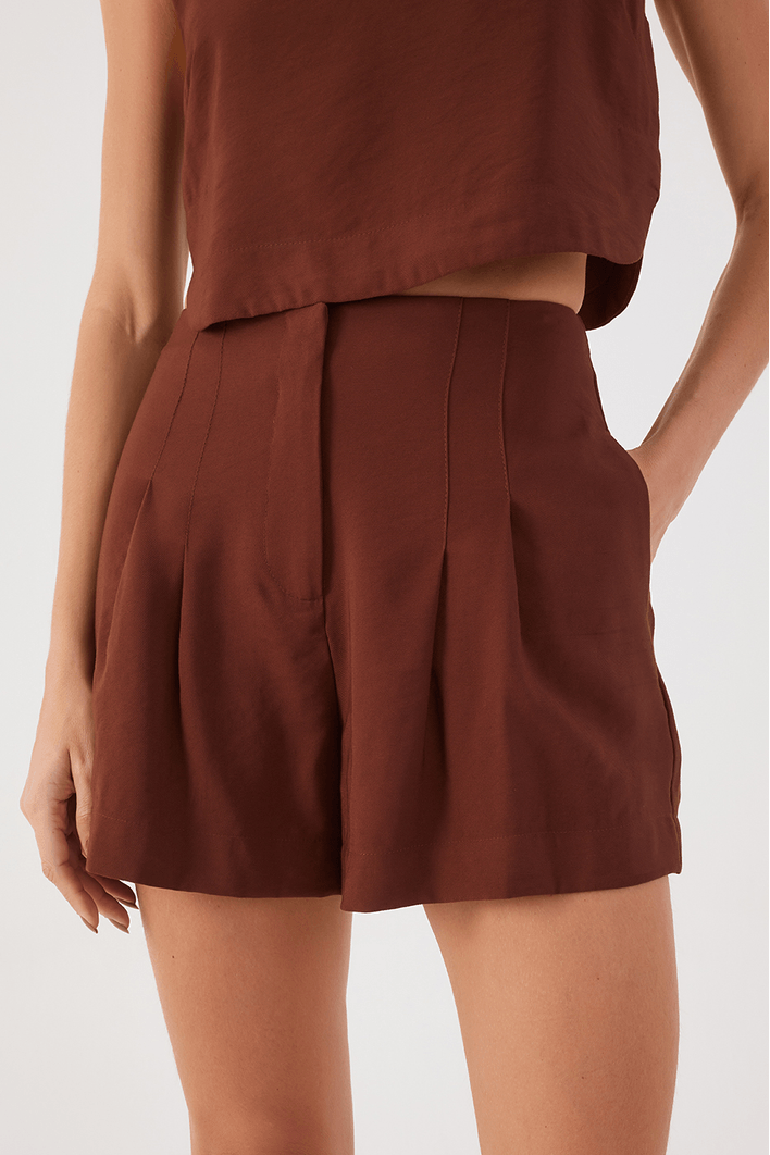 Short Alfaiataria Pregas