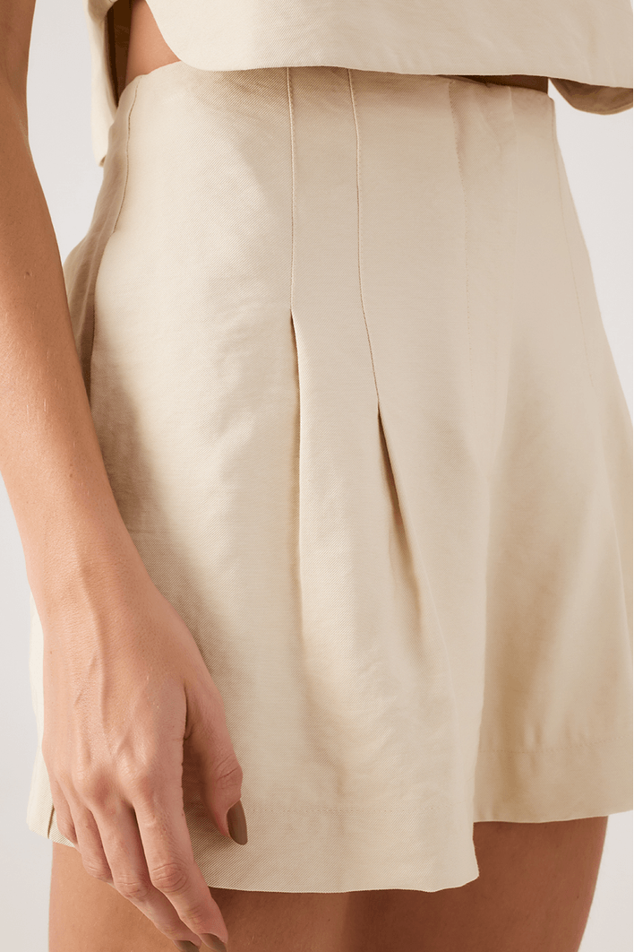 Short Alfaiataria Pregas
