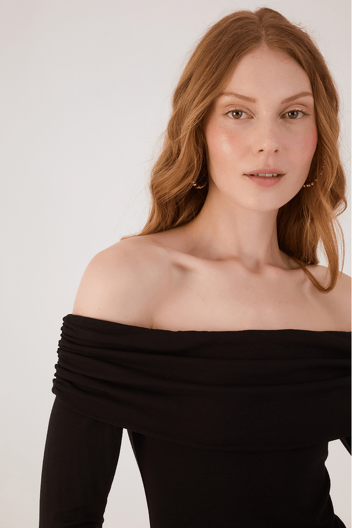 Blusa Malha Crepe Ombro A Ombro