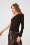 Blusa Malha Crepe Ombro Só