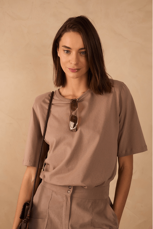 Blusa T-shirt Com Ombreira