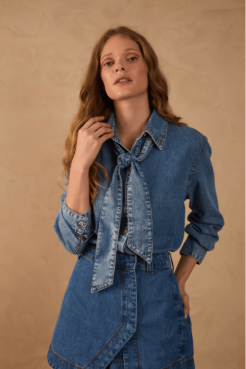 Camisa Jeans Detalhe Amarração