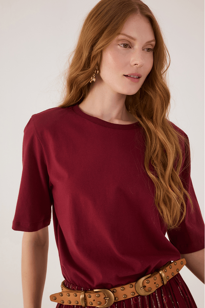 Blusa T-shirt Com Ombreira