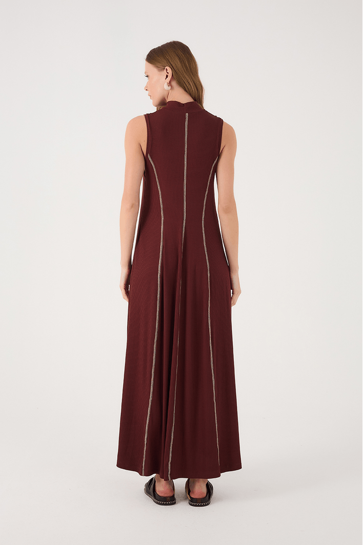 Vestido Canelado Pesponto