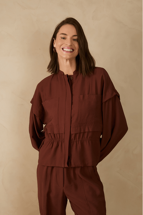 Parka Com Sobreposição