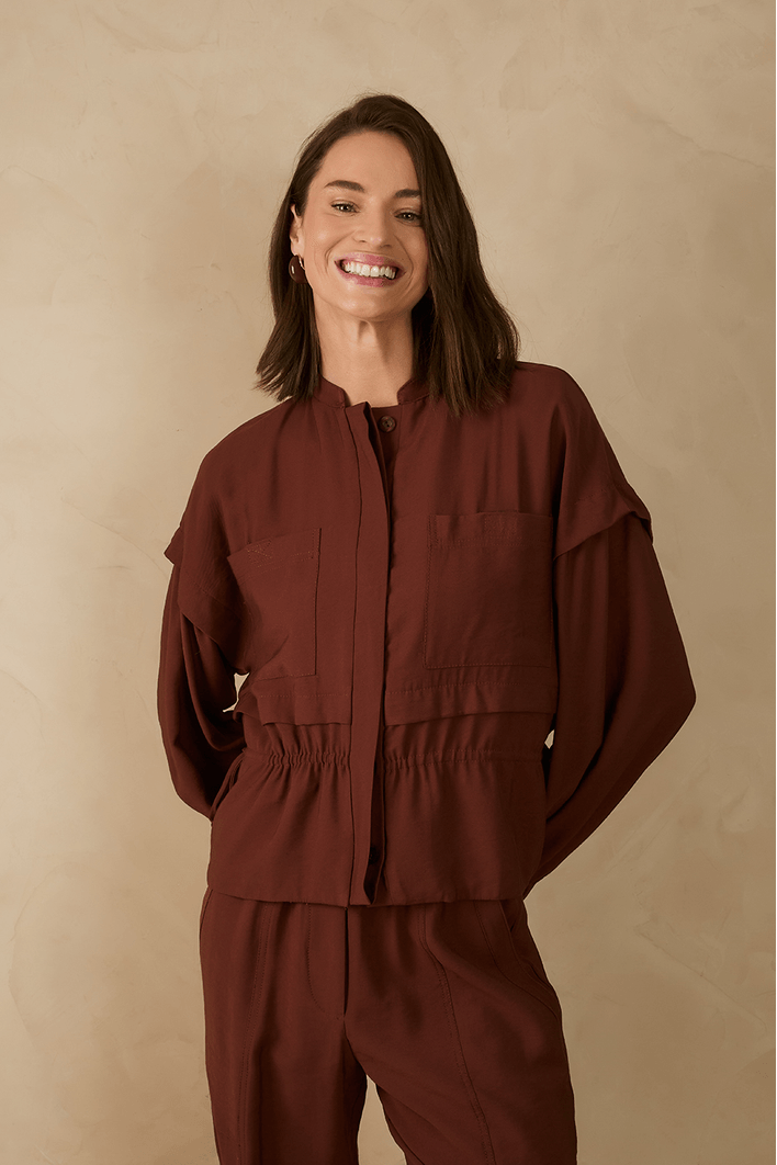 Parka Com Sobreposição