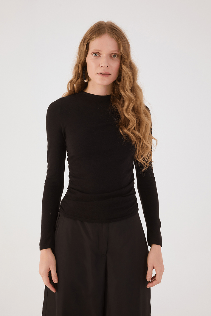 Blusa Tricot Franzidos Laterais