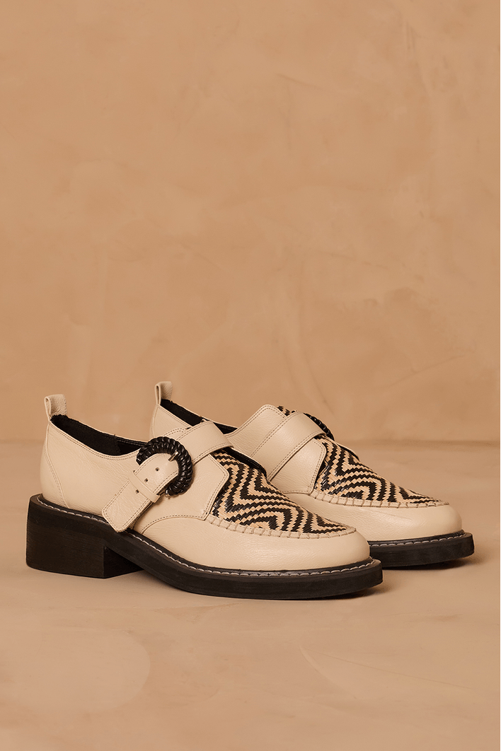 Mocassim Palha Detalhe Tressê