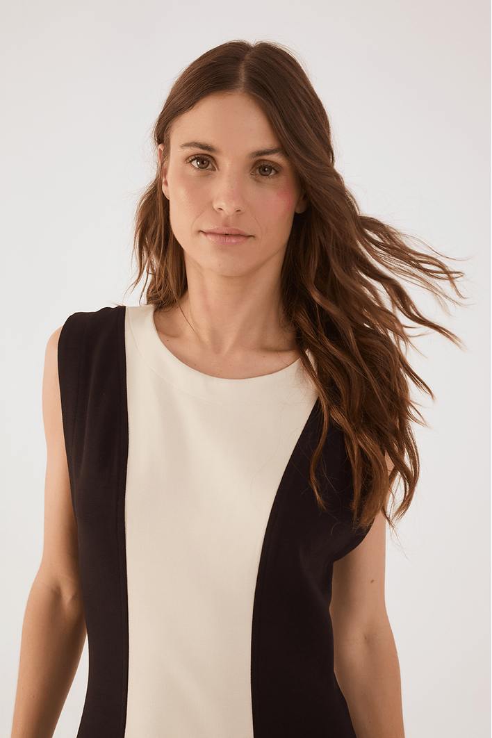 Vestido Recortes