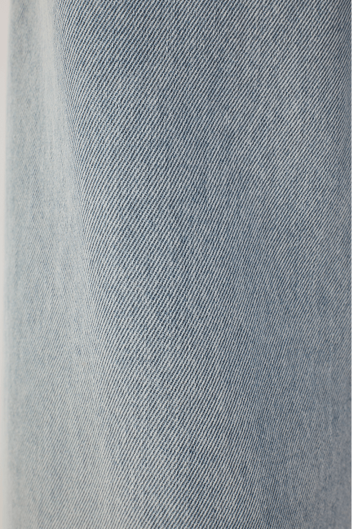 Calça Jeans Costura Deslocada