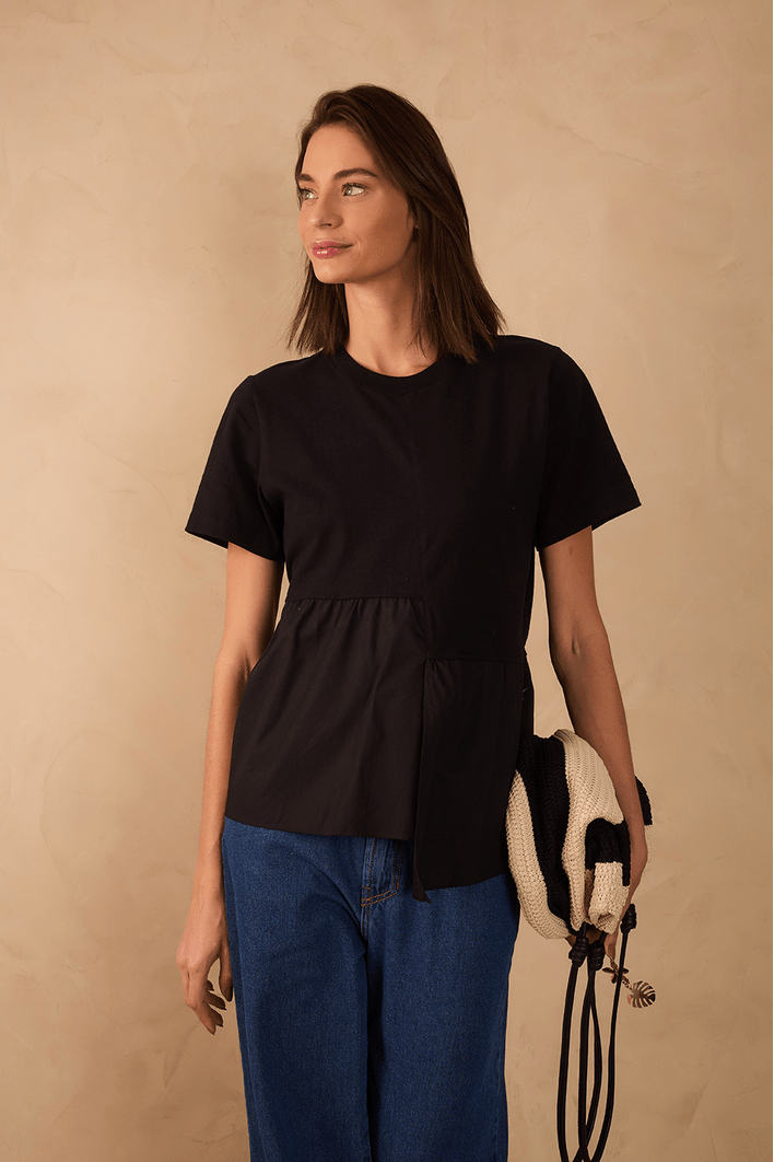 Blusa Babado Com Tecido