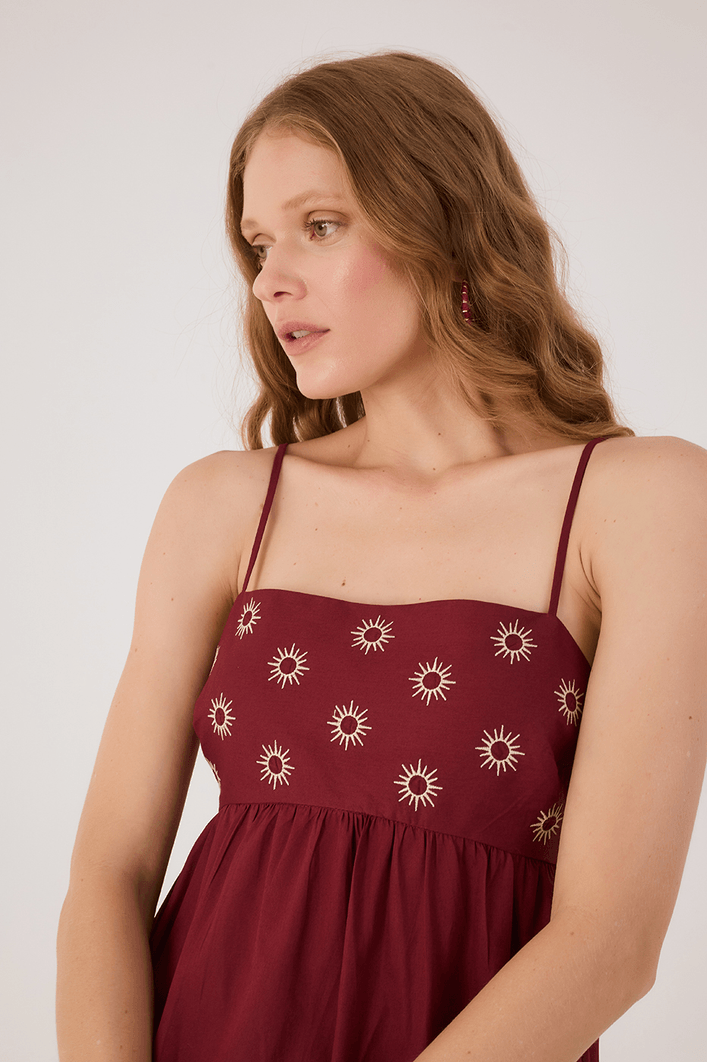 Vestido Cropped Bordado