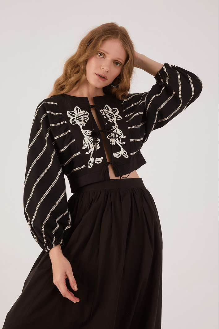 Blusa Algodão Pespontado Bordado