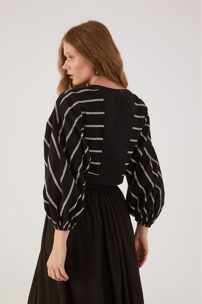 Blusa Algodão Pespontado Bordado