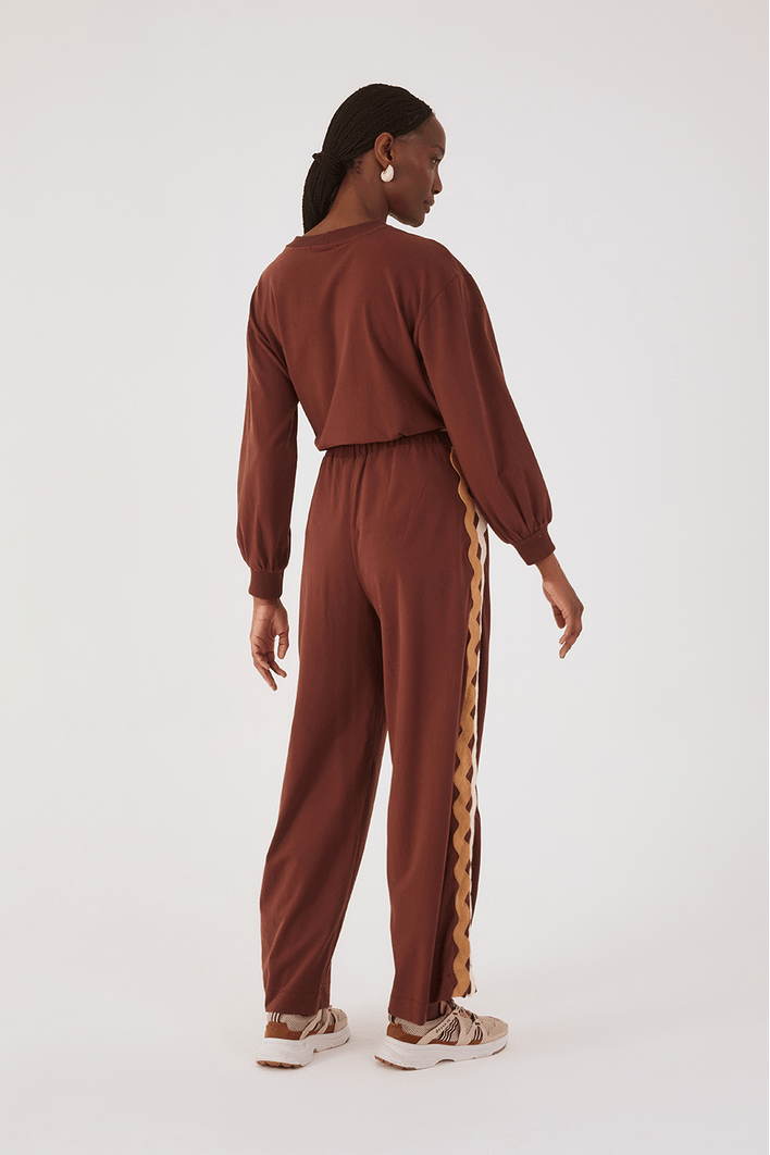 Calça Detalhe Cadarço Ondinha