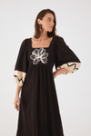 Vestido Pala Bordado Flor
