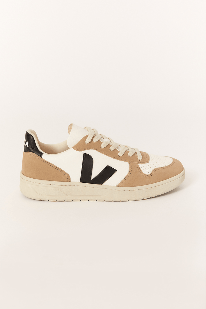 Tênis Veja V-10 Black Sahara