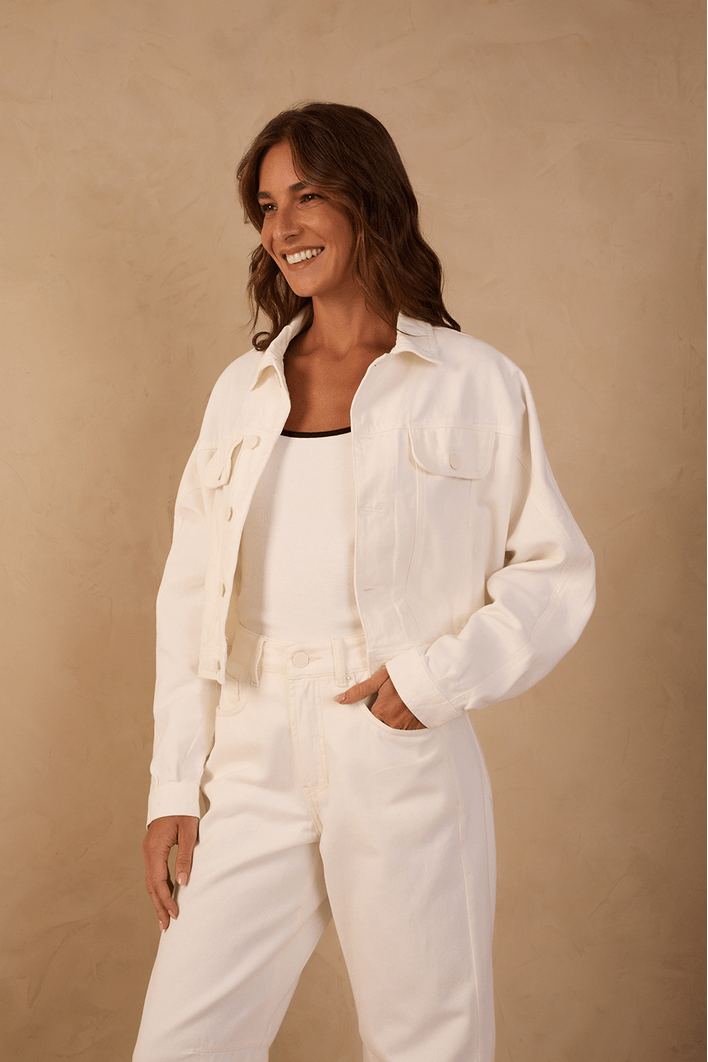 Camiseta Canelada Com Bordado