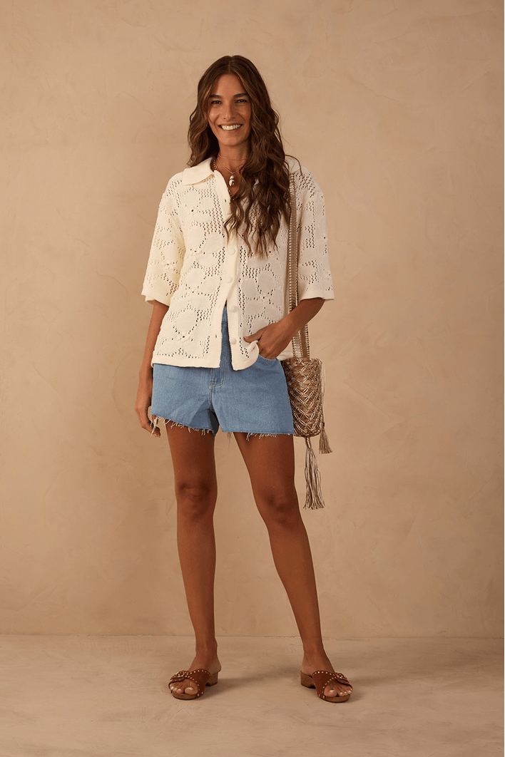 Short Jeans Básico Médio