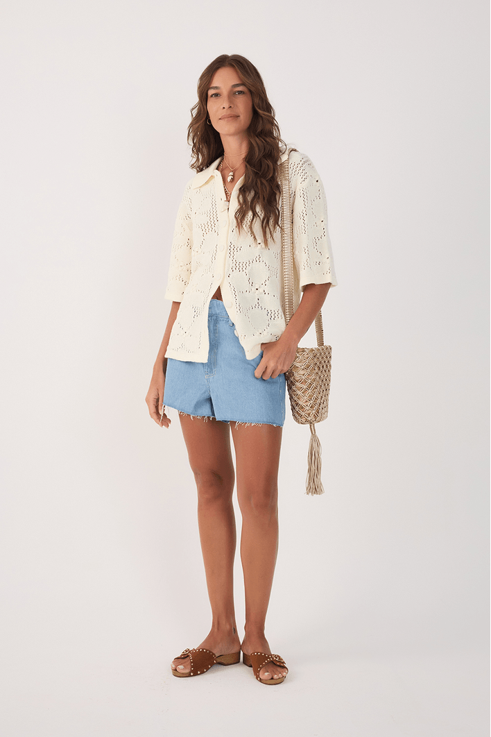 Short Jeans Básico Médio