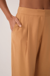 Calça Pregas Bolso Com Lapela