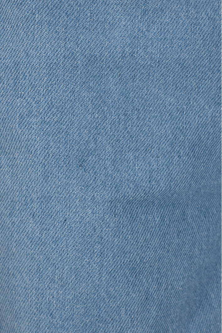 Short Jeans Básico Médio