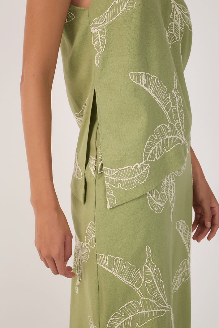 Blusa Linho Assimétrica Bordado Folhas