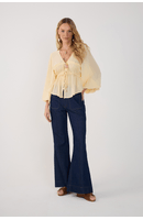 Calça Jeans Flare Bolso