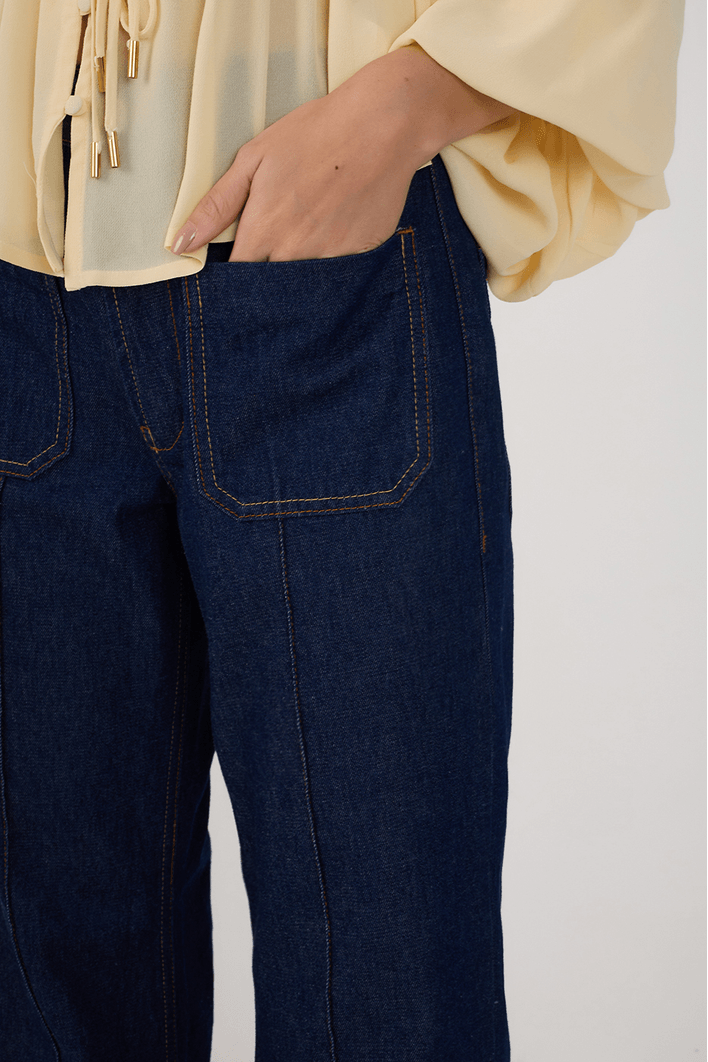 Calça Jeans Flare Bolso