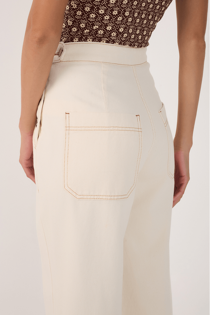 Calça Sarja Pesponto Botões