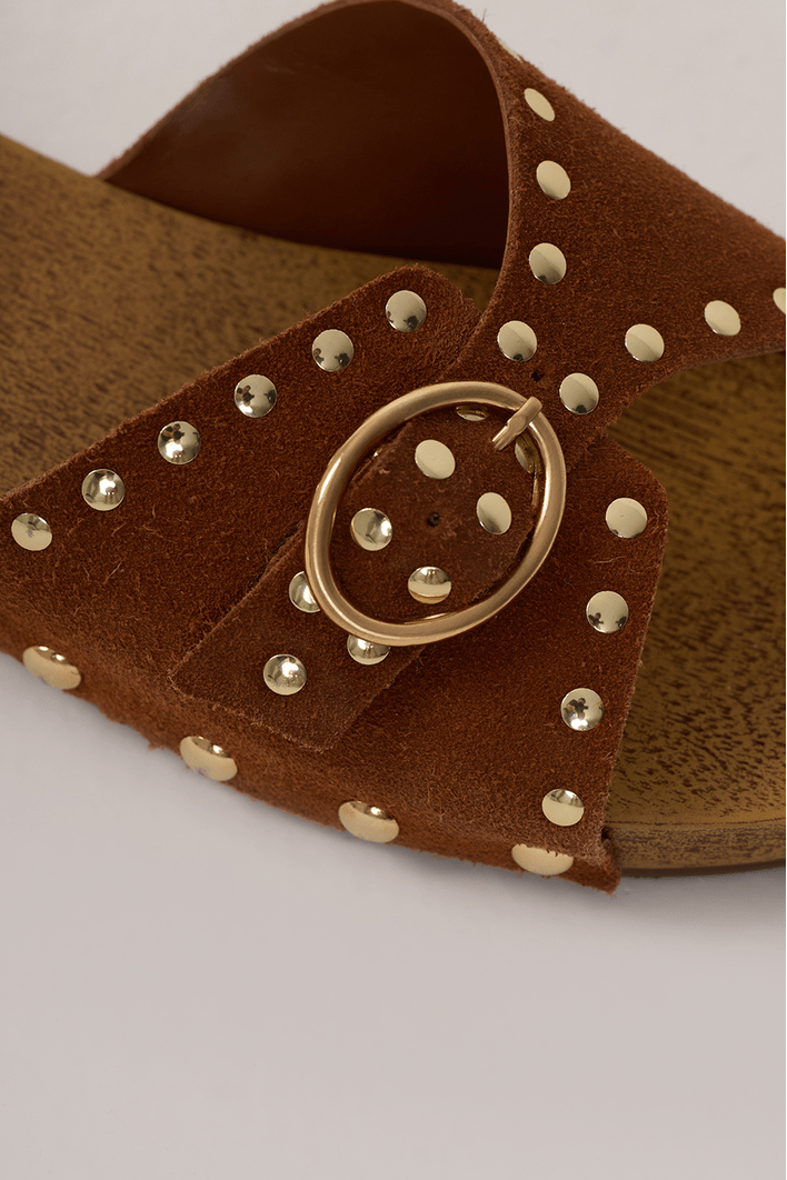 Sandália Clog Rebites