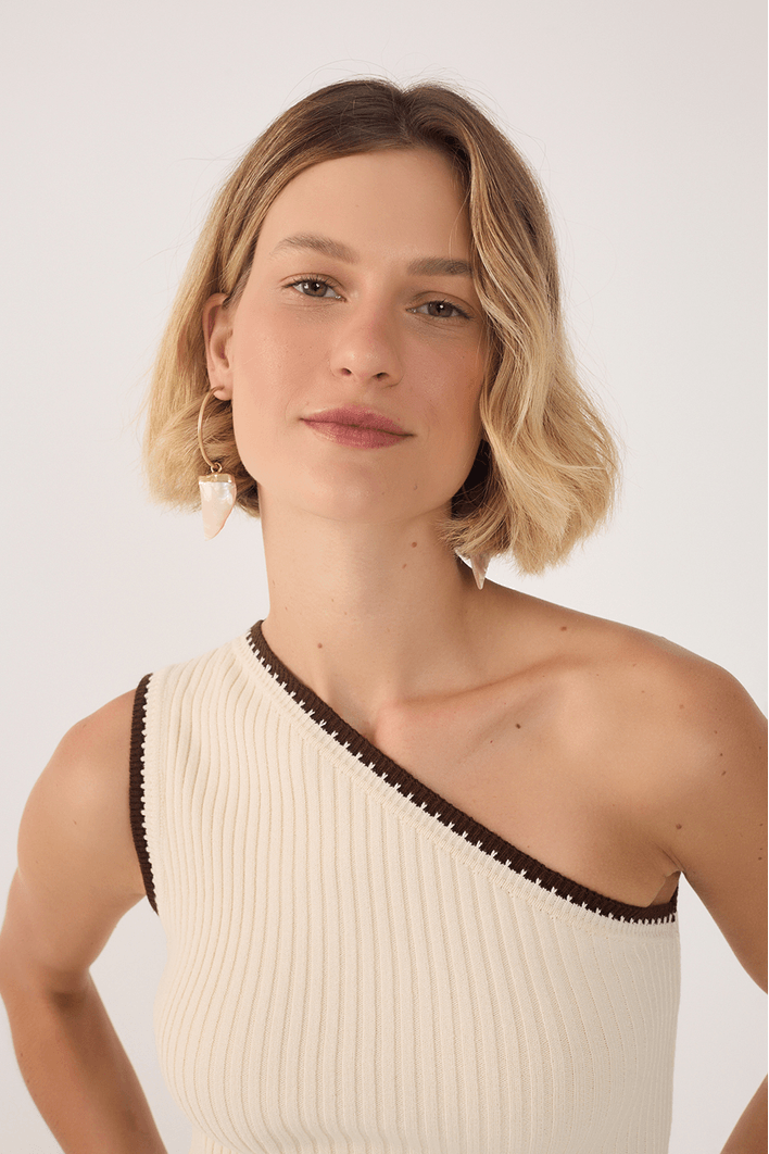 Blusa Tricot Ombro Só