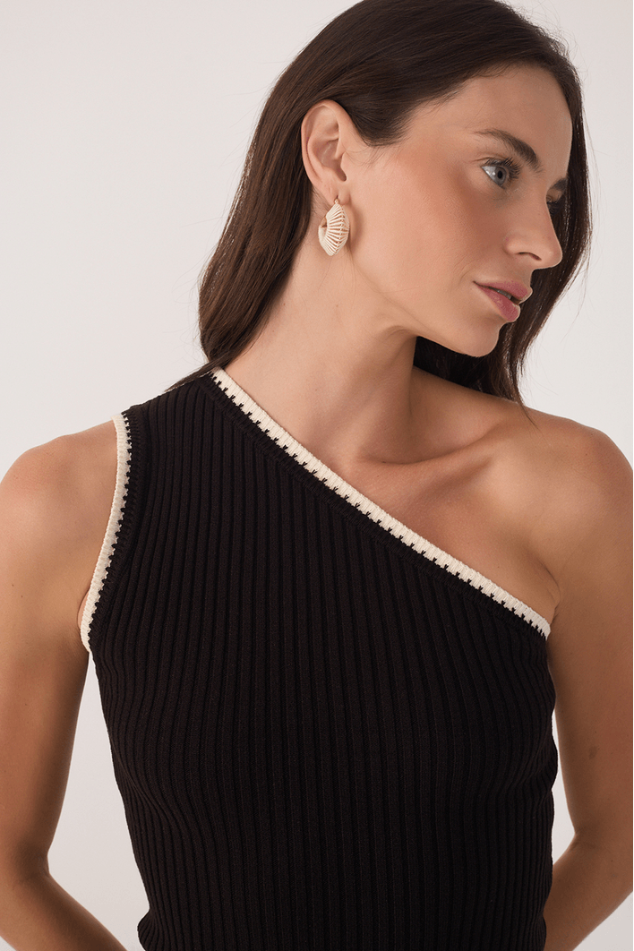 Blusa Tricot Ombro Só