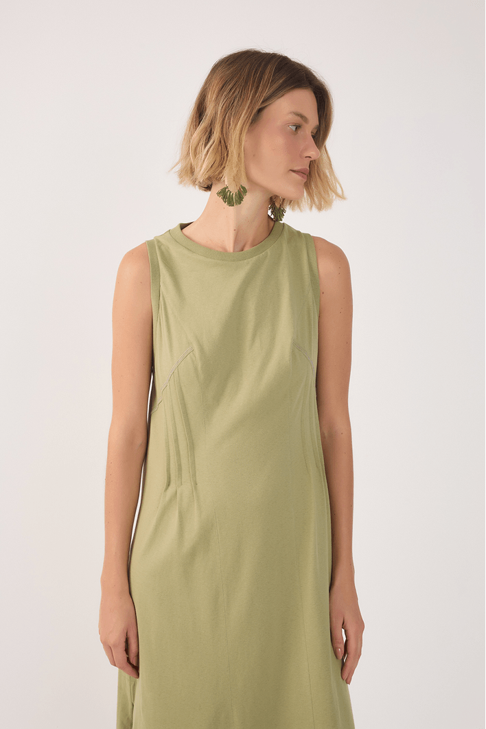 Vestido Recortes