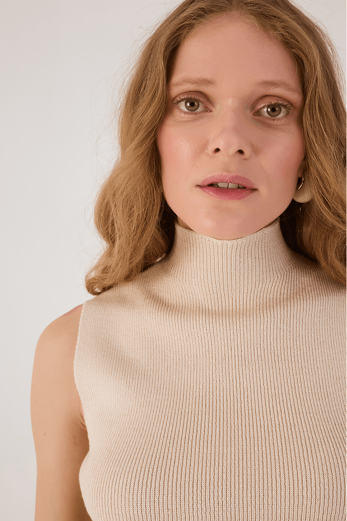 Blusa Tricot Gola Alta