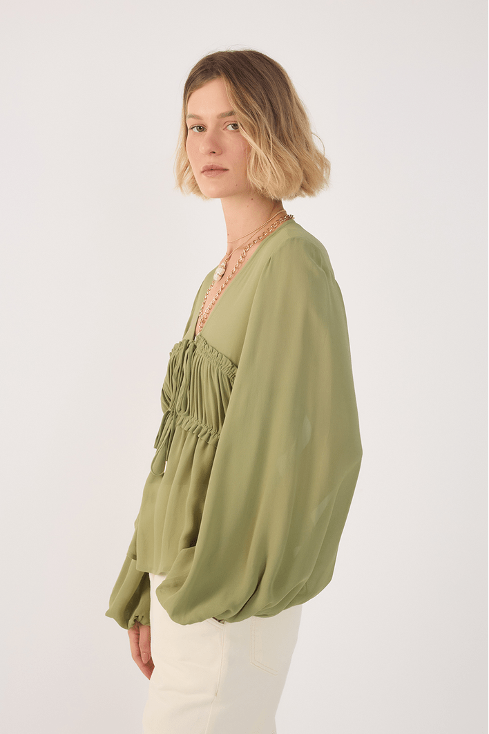 Blusa Crepe Busto Drapeado